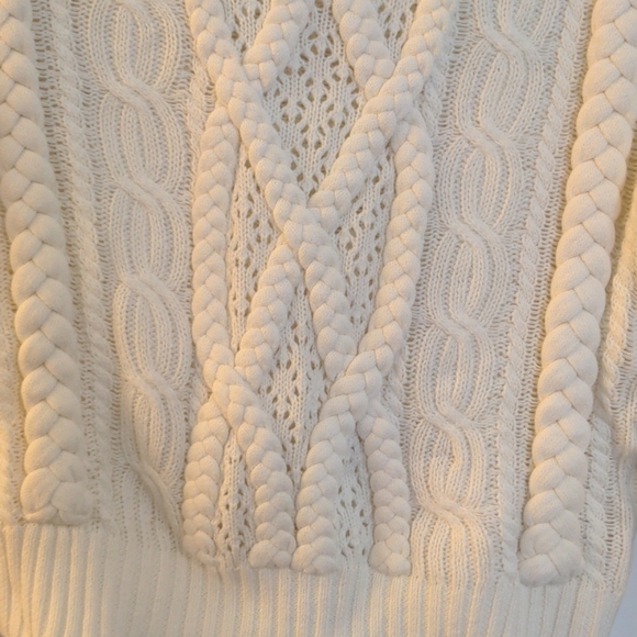 1.State Crop Sweater - Picture 2 of 6